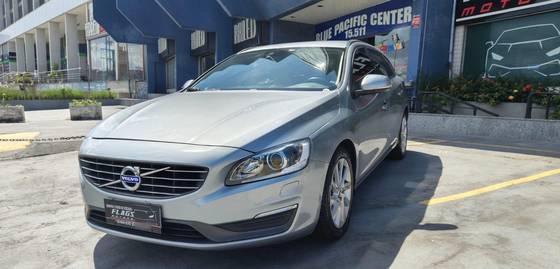 VOLVO V60 2.0 T5 KINETIC TURBO GASOLINA 4P AUTOMÁTICO